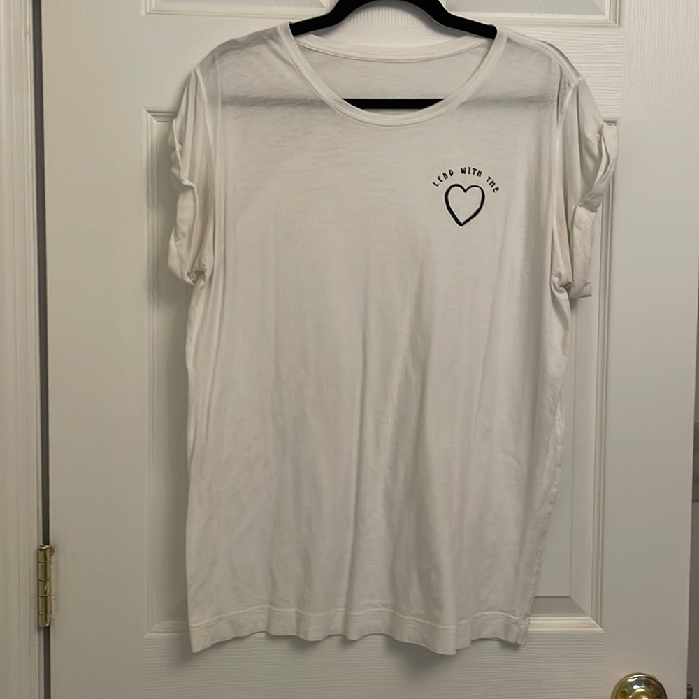 Lululemon cuffed arm shirt
